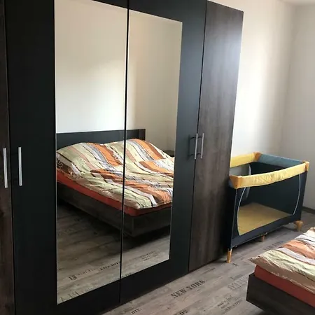 Modern Calm Flat With A Balcony And Nice Surprise Jindřichův Hradec
